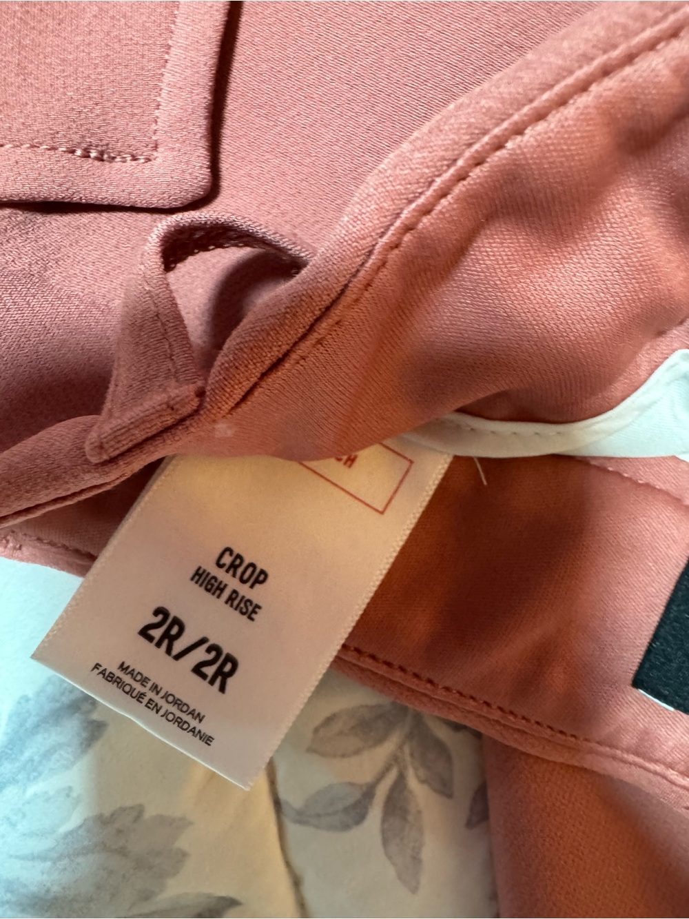 Express High-Rise Crop Pants in Dusty Rose - Picture 3 of 3
